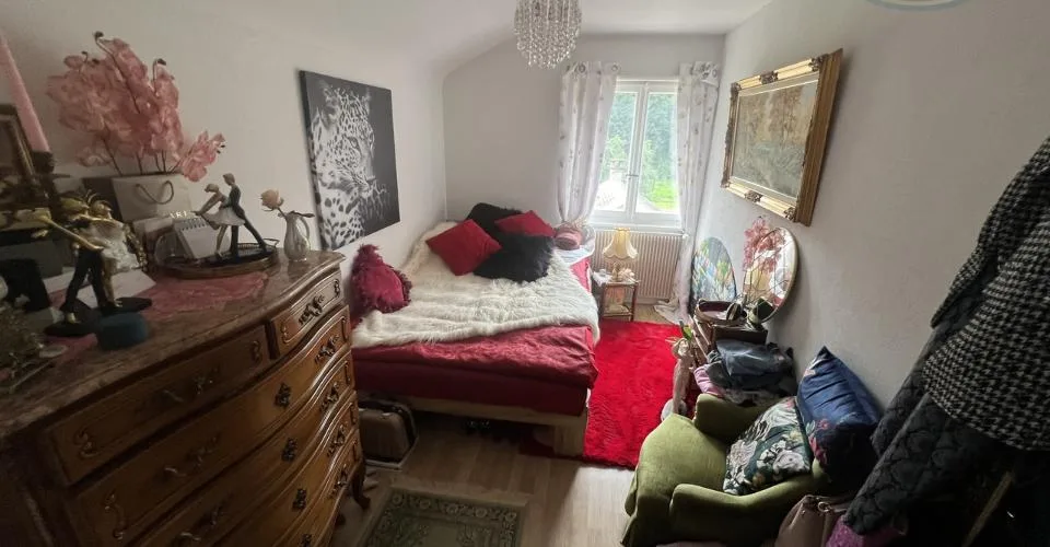 Immeuble de rendement avec 3 appartements et surface verte de 1'400m2 – photo 2 sur 13