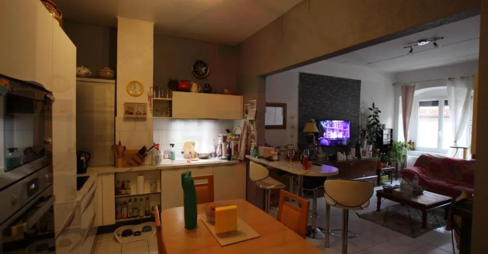 Appartement avec beau potentiel au centre ville de Porrentruy