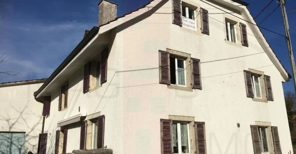 Porrentruy à 3 km. Immeuble de rendement