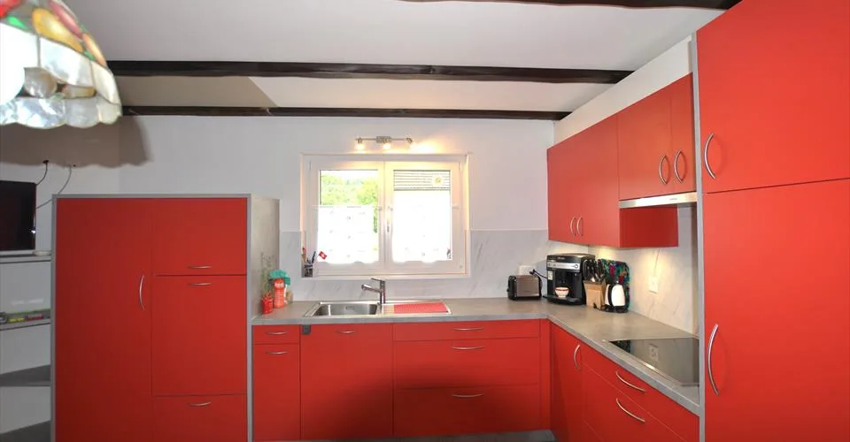 Jolie propriété, composée de deux logements, située à Courtemaîche