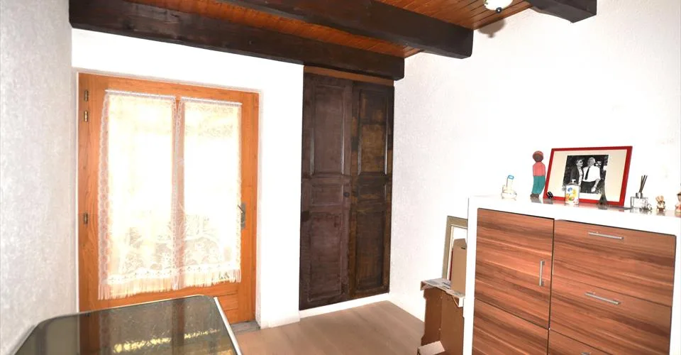 Jolie propriété, composée de deux logements, située à Courtemaîche