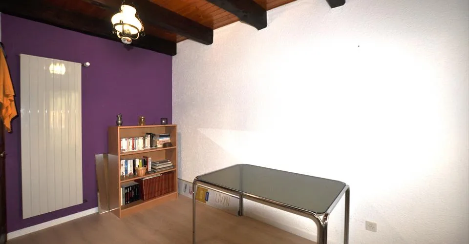 Jolie propriété, composée de deux logements, située à Courtemaîche