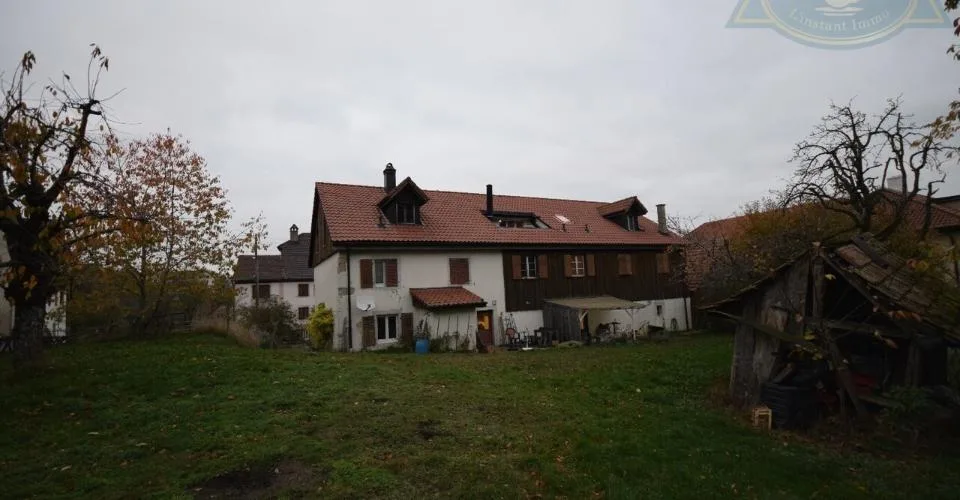 Immeuble de rendement entièrement loué