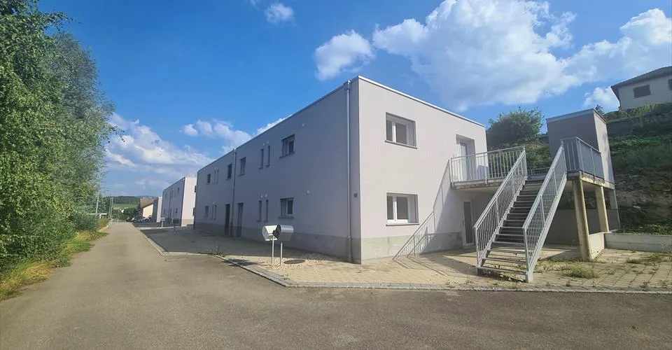 Joli appartement de 4,5 pièces idéalement bien situé et au calme vendu à un prix très raisonnable