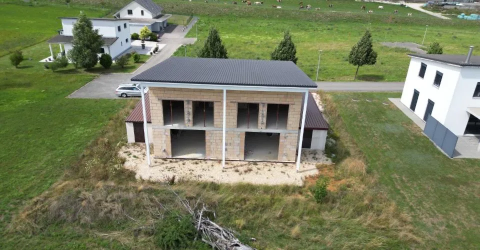 Construisez votre vision Deux maisons à terminer dans un écrin de verdure – Foto 9 von 11