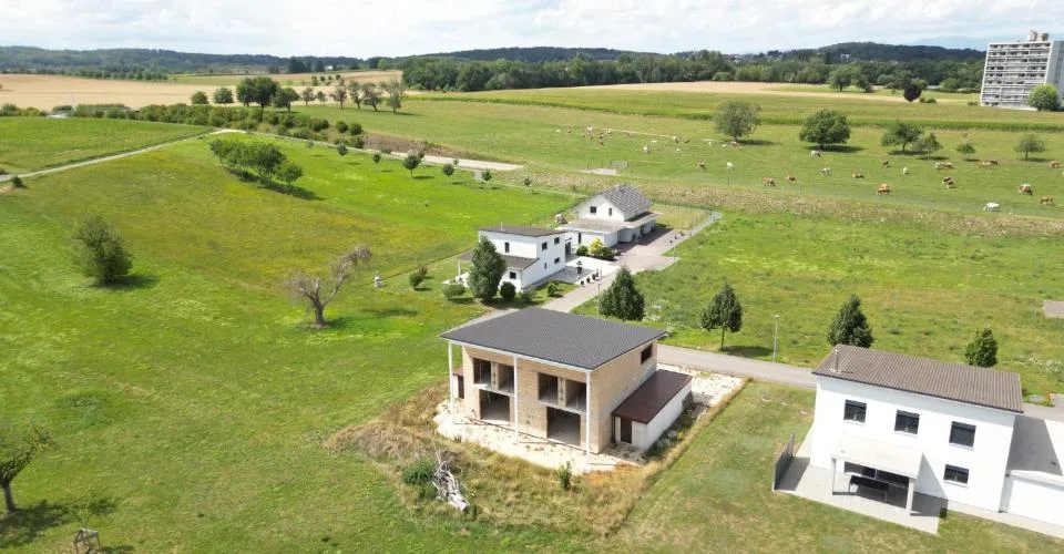 Construisez votre vision Deux maisons à terminer dans un écrin de verdure – Foto 3 von 11