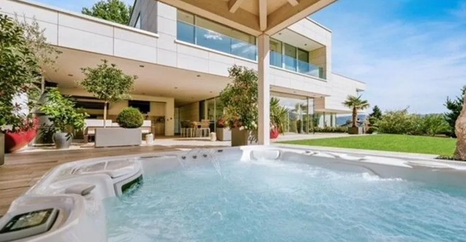 Importante baisse de prix, Là où le luxe se fait discrétion, et la bea – Foto 3 von 12