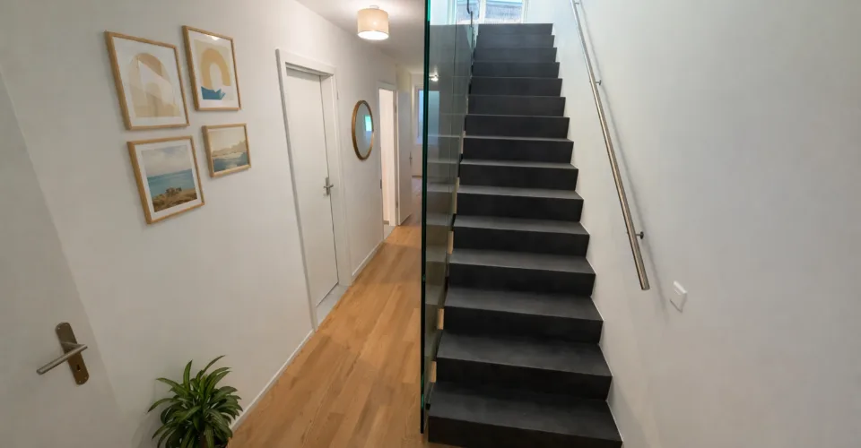 Magnifique triplex lumineux de 4.5 pièces avec terrasse à Porrentruy – Foto 9 von 13