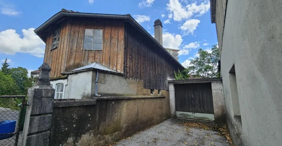 À vendre à Porrentruy maison de maître de 3 appartements