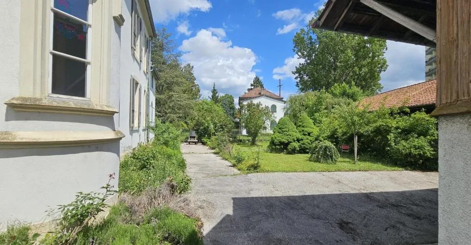À vendre à Porrentruy maison de maître de 3 appartements