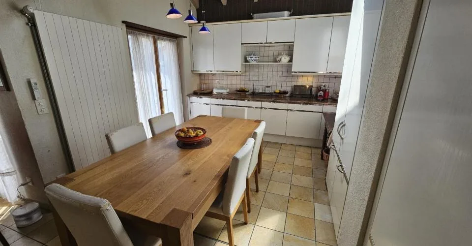 À vendre à Moutier maison familiale de 9.5 pièces