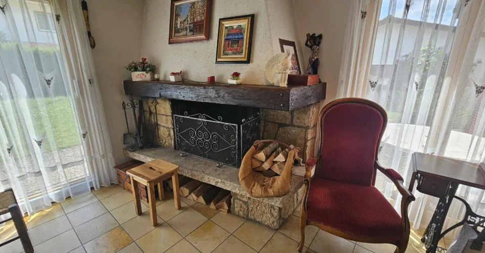 À vendre à Moutier maison familiale de 9.5 pièces