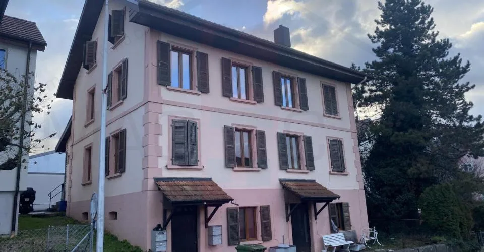 Appartement dans les combles à Courgenay