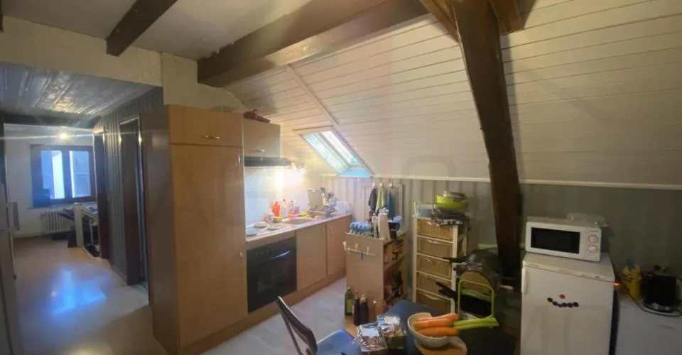 Appartement dans les combles à Courgenay