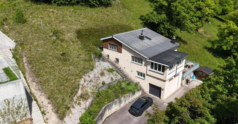 Maison à vendre de 6.5 pièces dans le village de Soyhières – foto 2 di 13