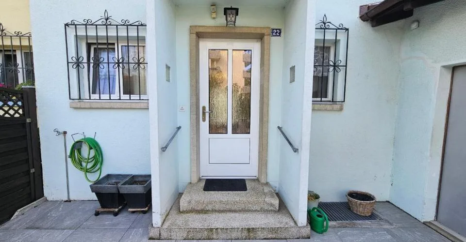 À vendre à Porrentruy maison mitoyenne de 4.5 pièces