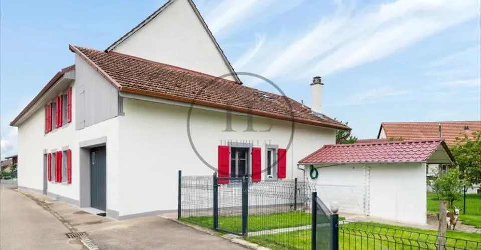 Superbe maison avec atelier et vaste terrain