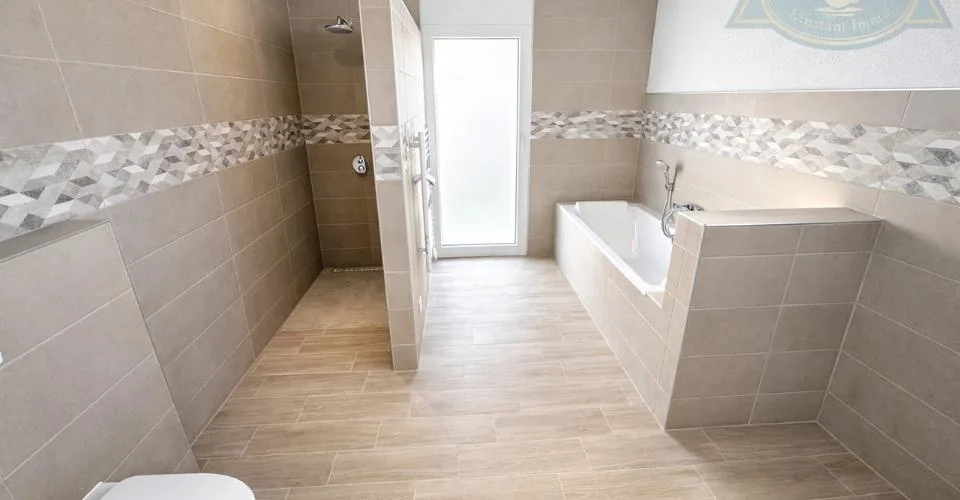 Nouvelle maison de 5.5 pièces dans un quartier résidentiel à Courgenay