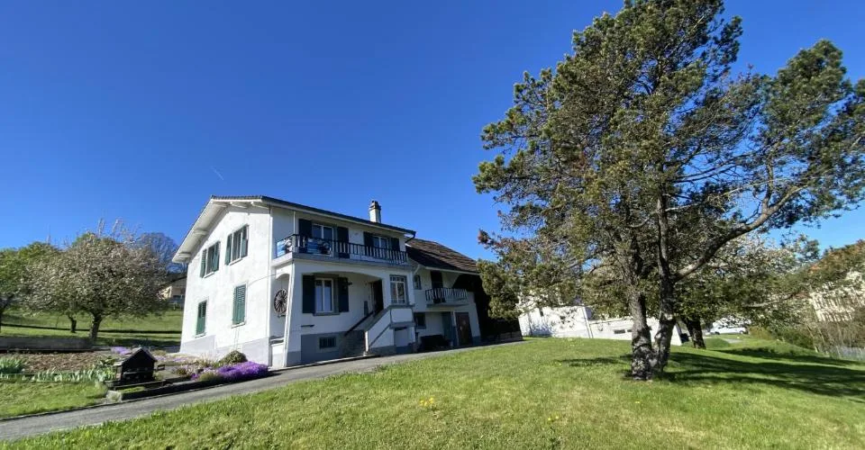 Maison familiale de 2 appartements, Courfaivre - 689000