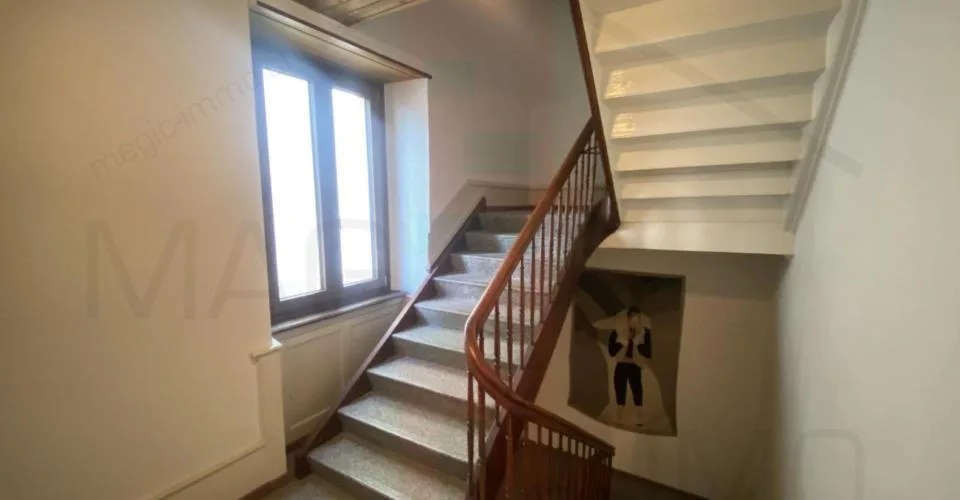 Appartement de 4,5 pièces avec haut plafond