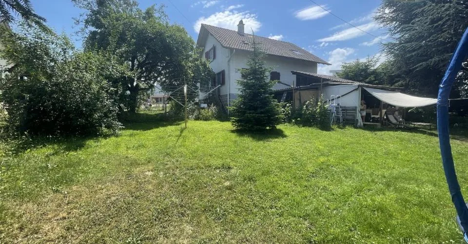 Maison individuelle avec grande parcelle attenante
