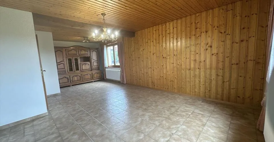 À Boncourt accueillante maison de 6.5 pièces à vendre
