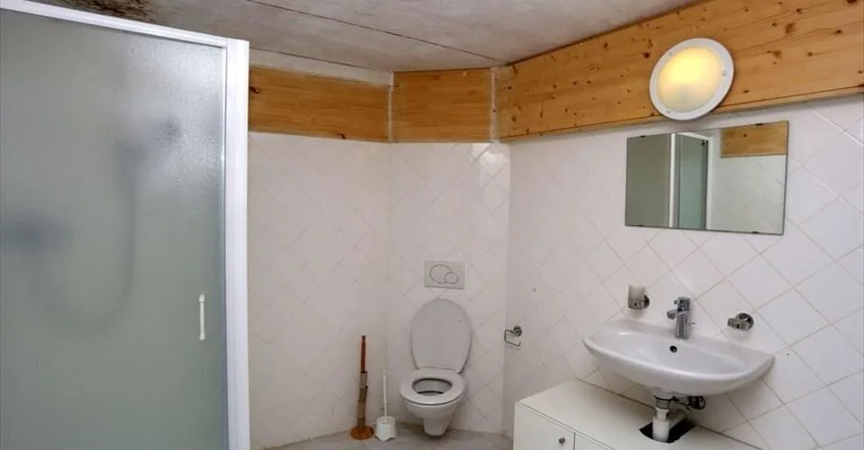 Grande bâtisse rénovée de 8 pièces à vendre à Alle