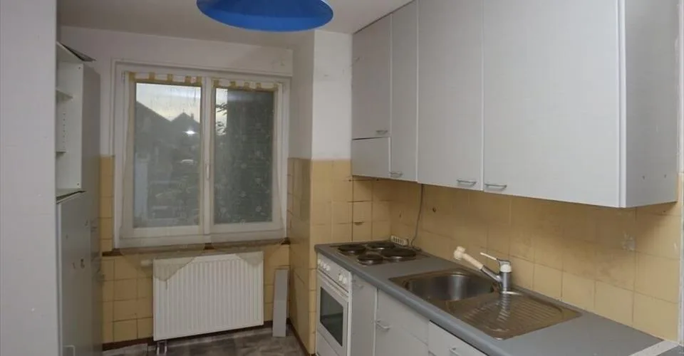 Grande bâtisse rénovée de 8 pièces à vendre à Alle