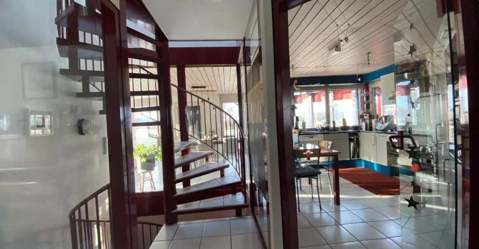 Villa, Bure - 679000