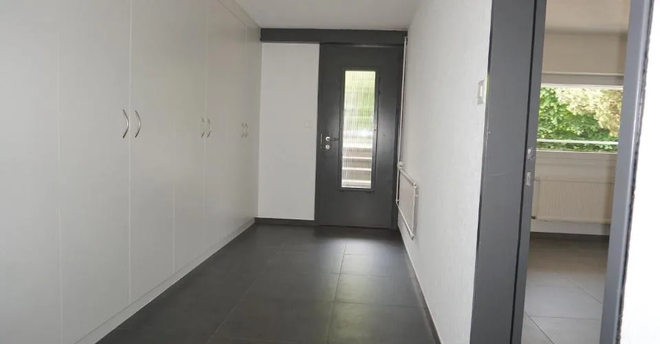 ARI-236 - Rendement - Très belle maison de 2 appartements de 4,5 et 3,5 pièces sur une parcelle de 1'134 m2 – Foto 12 von 13