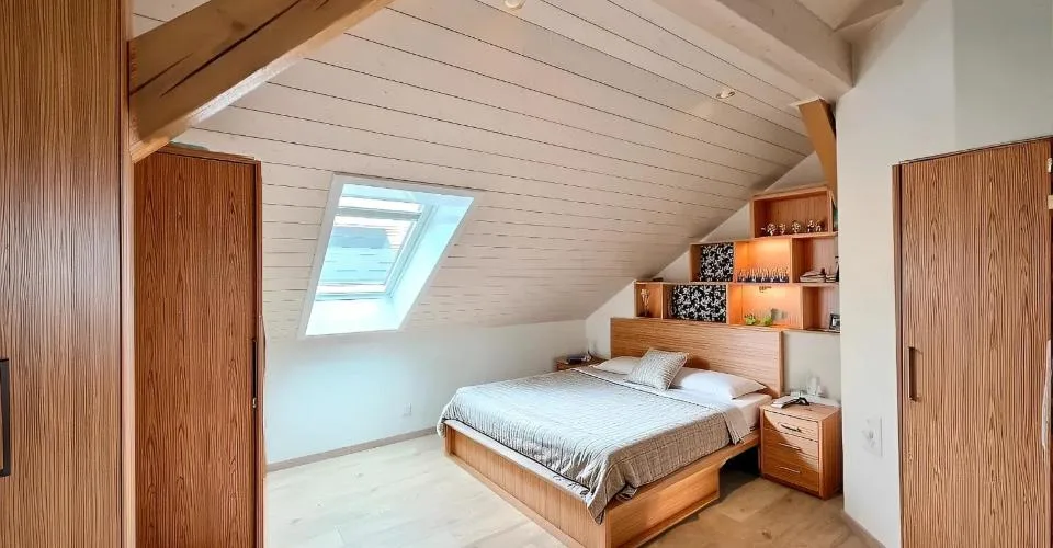 Loft contemporain de 4,5 pièces 153 m² de volumes et de lumière à Alle