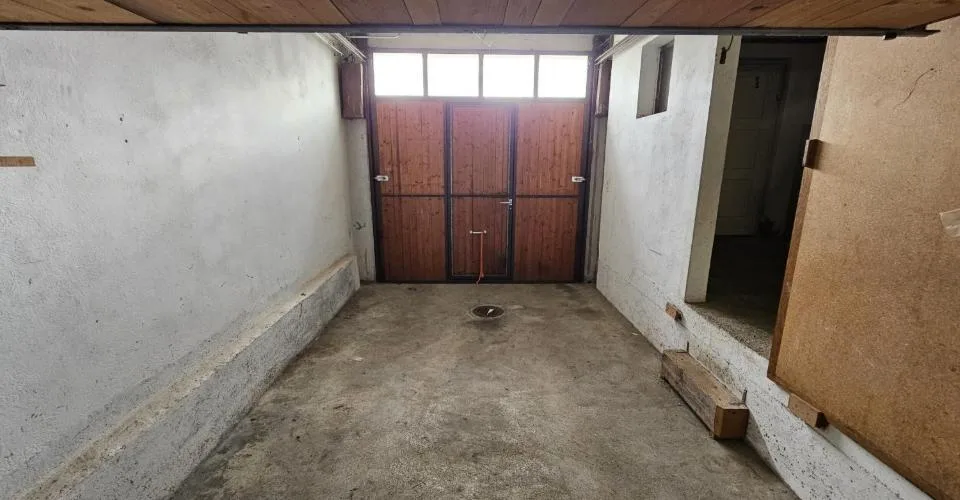 À Epauvillers maison villageoise de 8 pièces à vendre