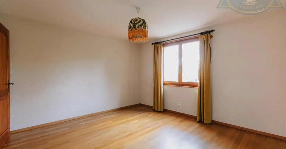 Magnifique maison de 311m2 sur une parcelle de 1200m2 à Bassecourt.