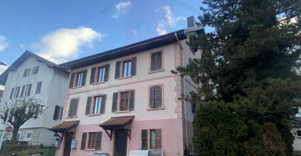 Immeuble au centre du village de Courgenay – Foto 3 von 13
