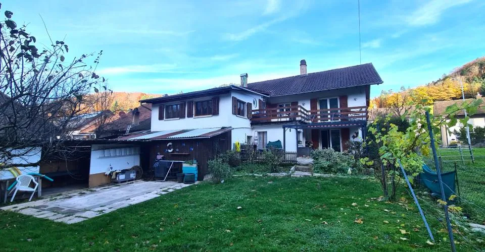 Grande maison familiale atypique de 7,5 pièces