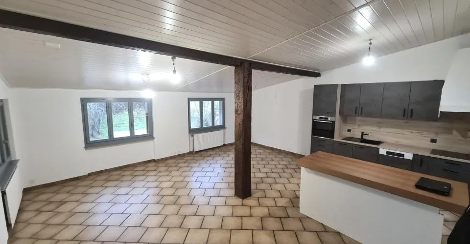 Grande maison familiale atypique de 7,5 pièces