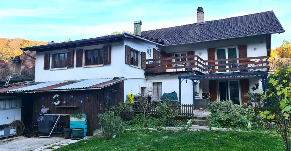 Grande maison familiale atypique de 7,5 pièces