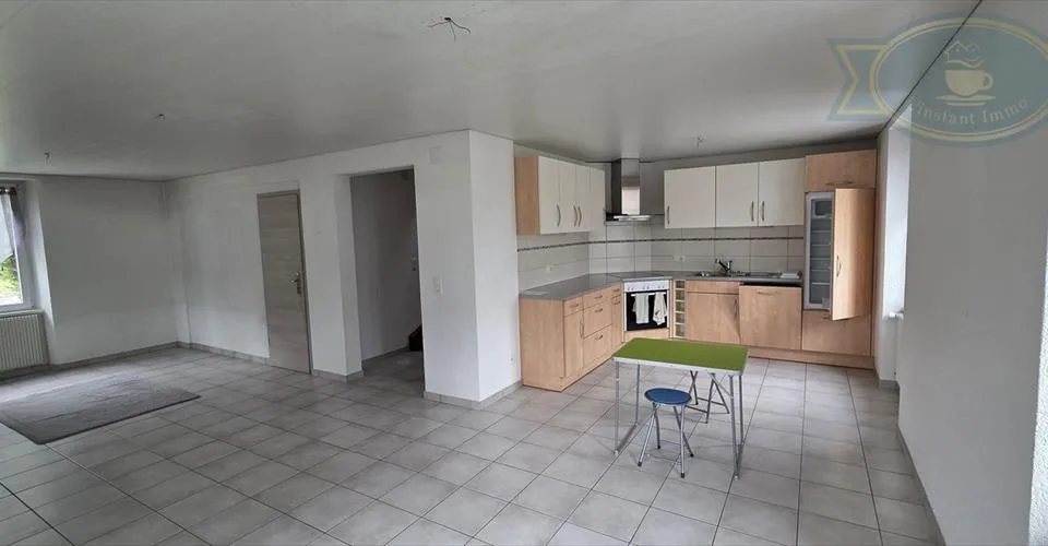 Maison individuelle de 5.5 pièces dans un quartier calme à Courgenay