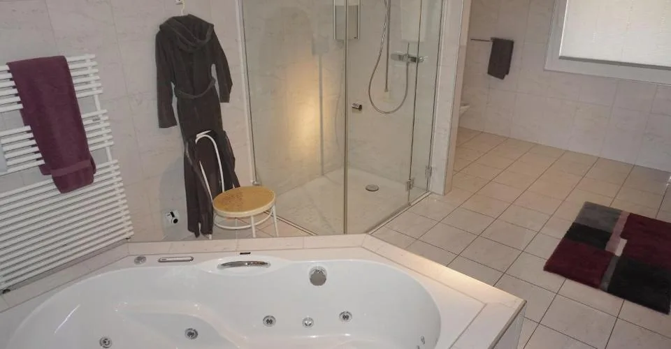 ARI-244 Luxueuse villa avec piscine et vue imprenable – Foto 8 von 13