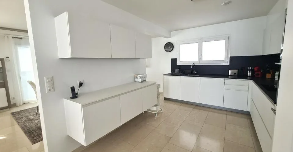 Villa de 8.5 pièces à vendre sur les hauteurs de Delémont