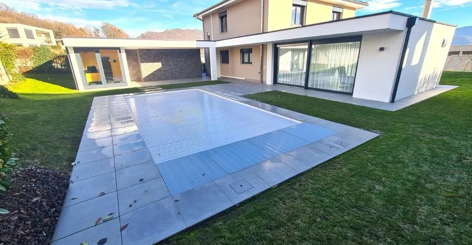 Villa de 8.5 pièces à vendre sur les hauteurs de Delémont