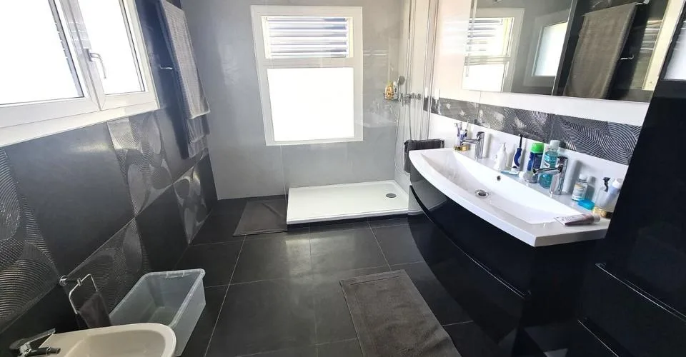 Villa de 8.5 pièces à vendre sur les hauteurs de Delémont