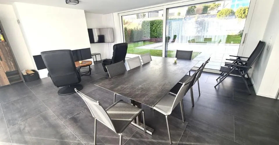 Villa de 8.5 pièces à vendre sur les hauteurs de Delémont