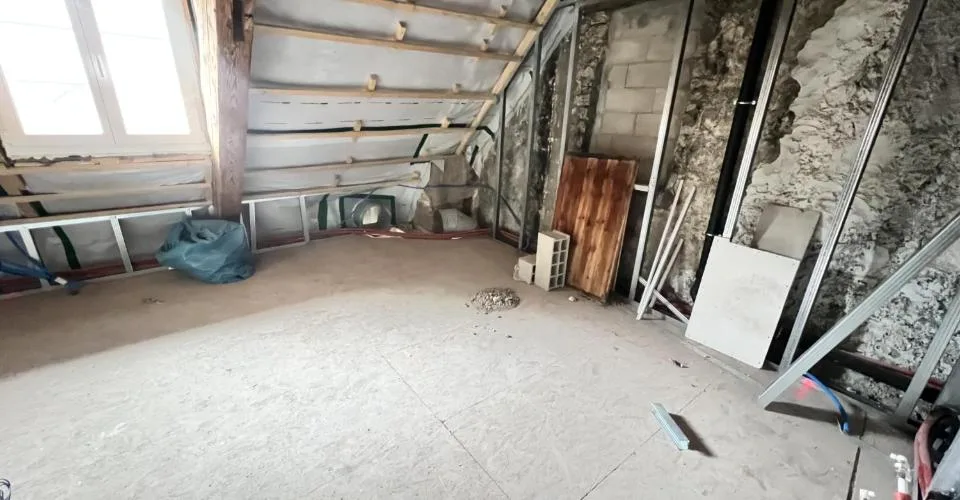 Appartement spacieux en vieille-ville ( en cours de finition) avec ascenseur privatif