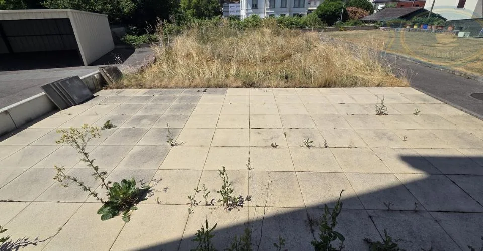 Appartement rénové avec terrasse et jardin, entrée indépendante