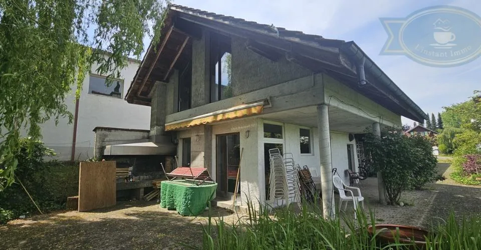 Maison de deux logements avec grande parcelle et pavillon aménageable