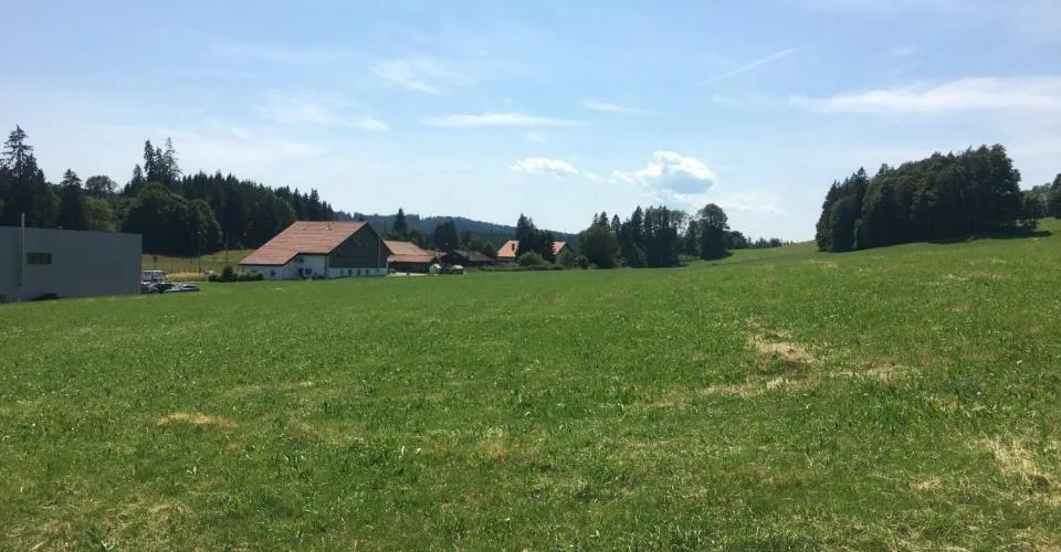À vendre au Noirmont villa mitoyenne neuve et moderne de 5.5 pièces