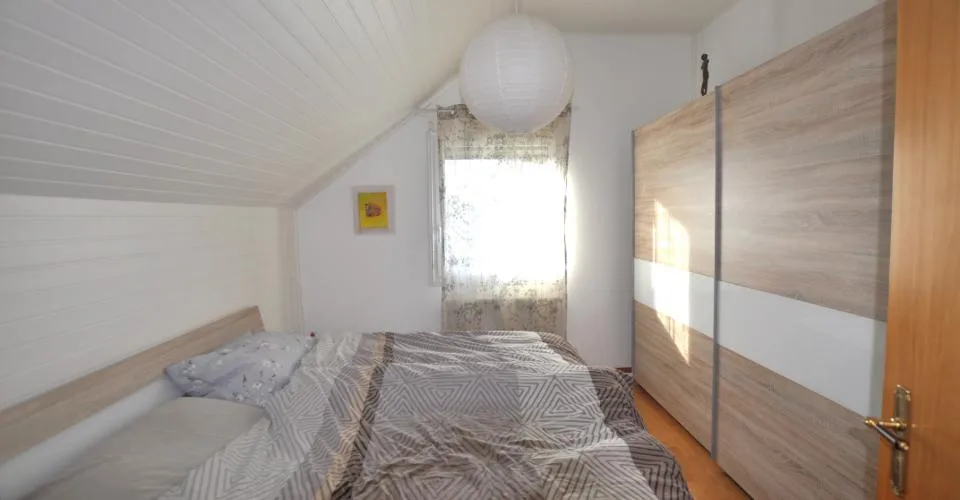 Très belle propriété rénovée située à Fontenais – Foto 9 von 16