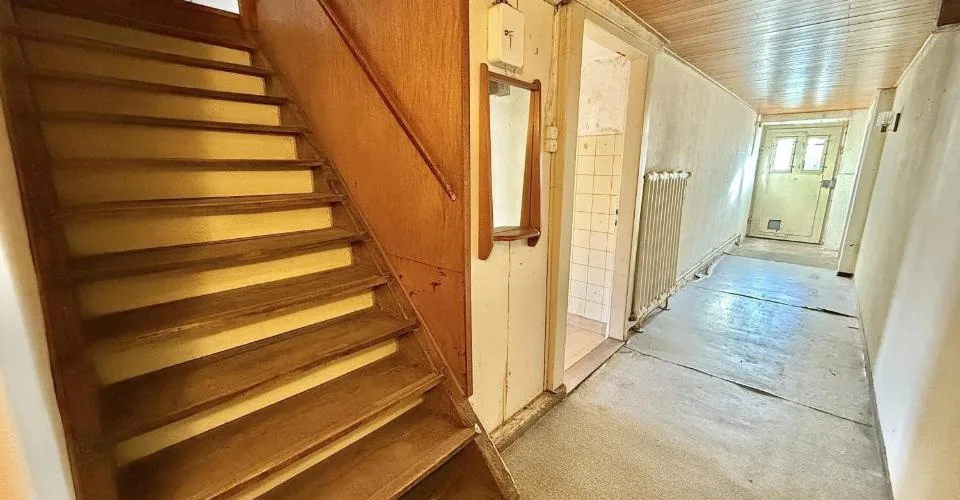 À vendre maison familiale de 5.5 pièces à rénover à Corban