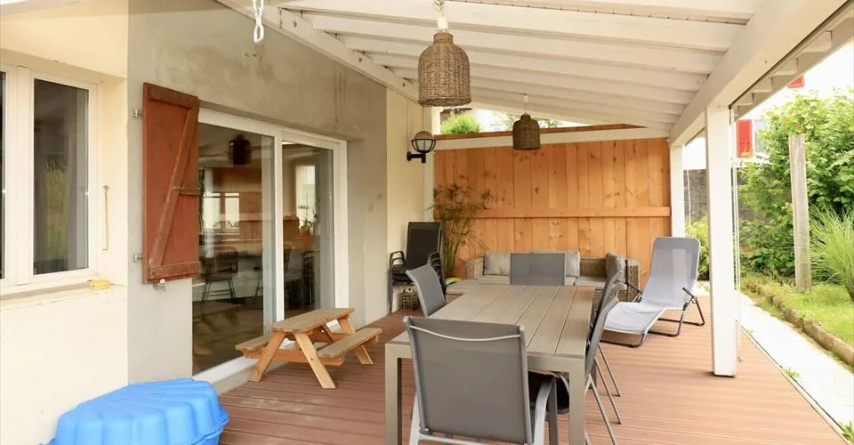 Appartement à vendre de 4.5 pièces dans une ferme rénovée à Chevenez